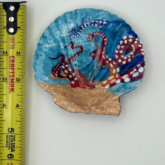Hand-Painted Seashell Art – Octopus Ocean Scene (Nautical Decor) - Picture 1 of 2